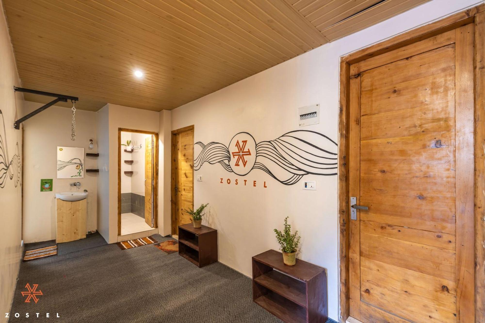 Zostel Shoja, Jibhi Hostel Eksteriør bilde