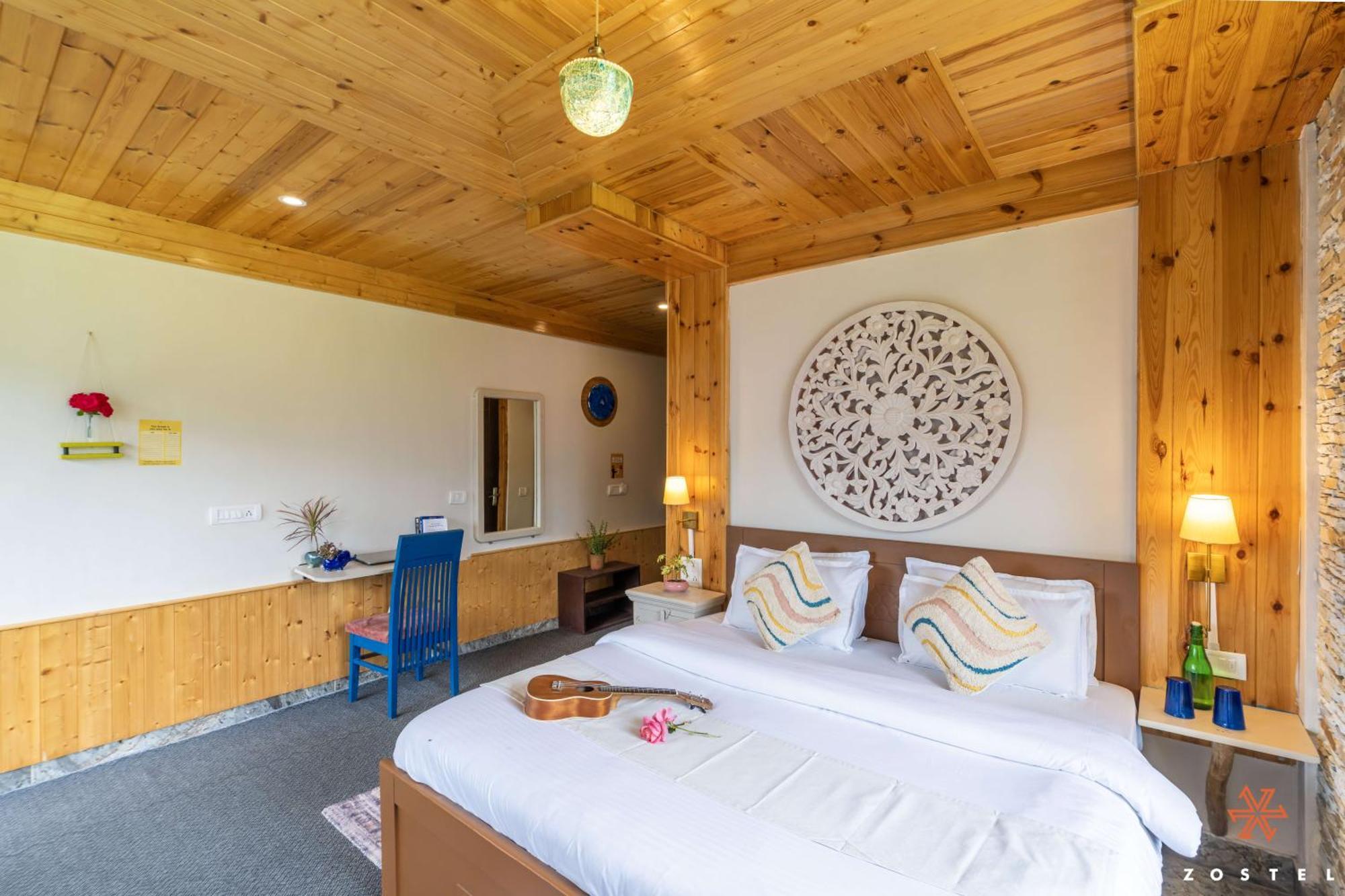 Zostel Shoja, Jibhi Hostel Eksteriør bilde