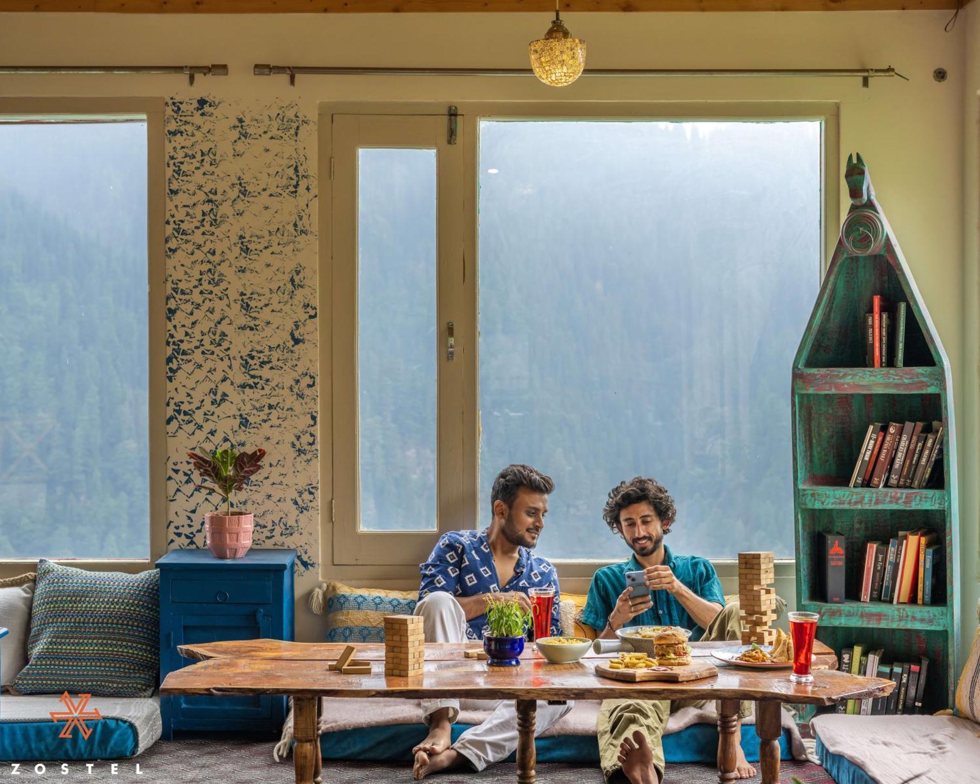 Zostel Shoja, Jibhi Hostel Eksteriør bilde
